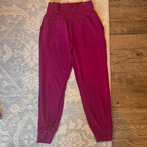 Athleta woman’s Berry Joggers size m